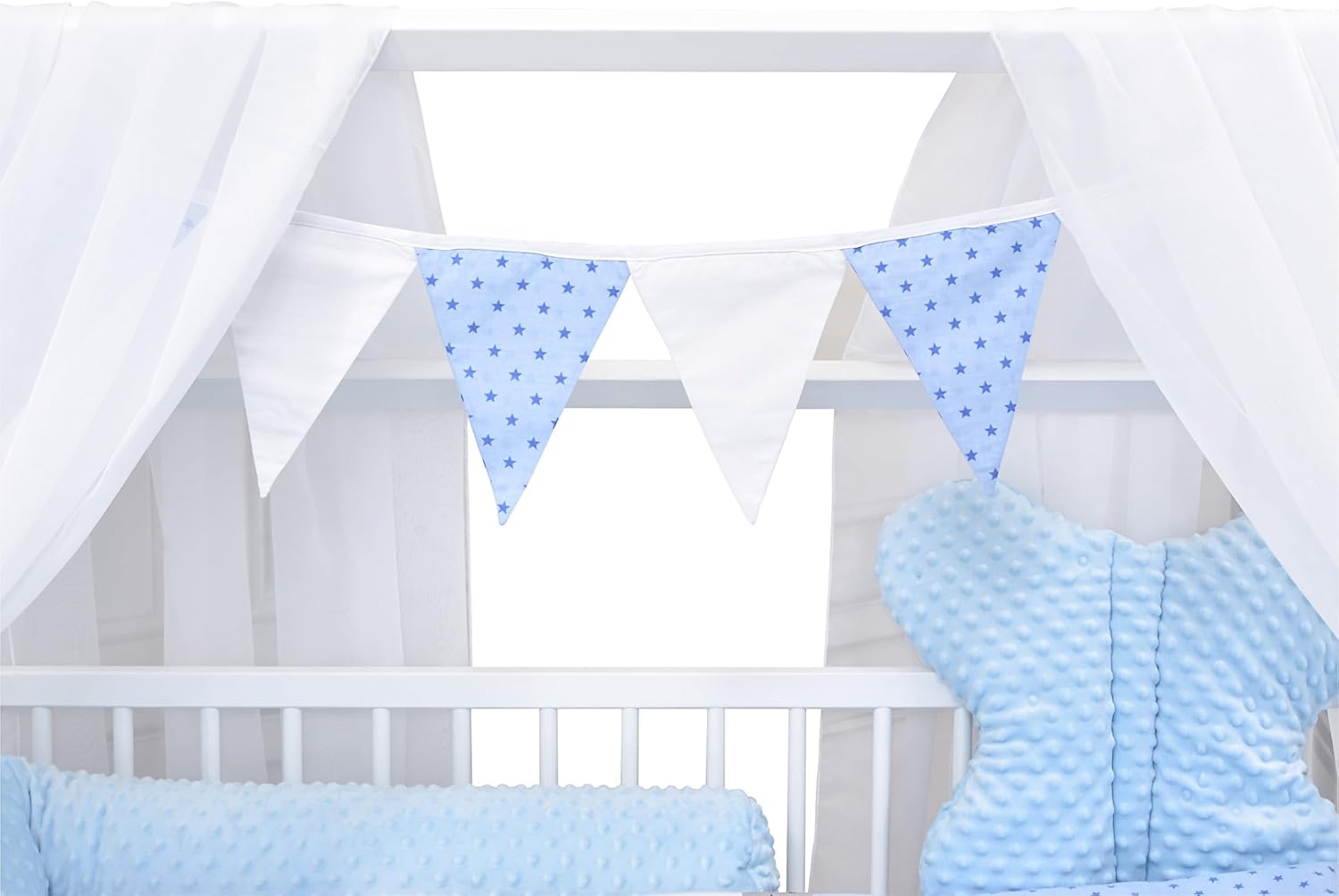 Baby Delux Babybett Komplett Set Hausbett 60x120 cm weiß Schublade Rausfallschutz Kinderbett Matratze Bettwäsche Deko Set (Prince Stars)